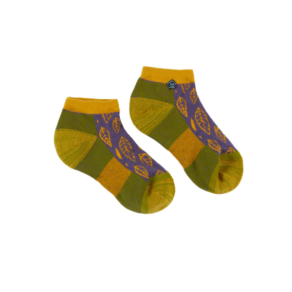 e9 leaf socks